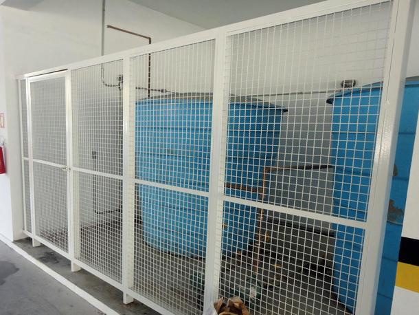 Grade bloqueio de passagem