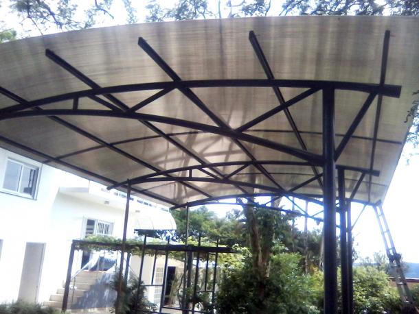Garagem de policarbonato