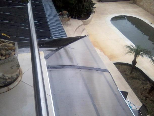 Telhado policarbonato de proteção