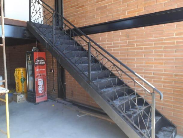 Corrimão abstrato personalizado